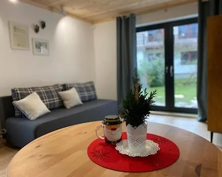 Apartment Przyjemny, Samodzielny Z Ogrodem.